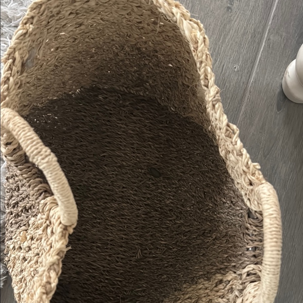 Tan Woven Tote Bag with Round Handles - Picture 4 of 5